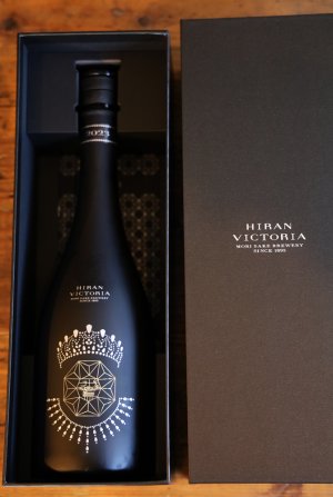 画像1: 飛鸞　HIRAN Victoria　720ml　[専用化粧箱入り]　(冷蔵推奨)　